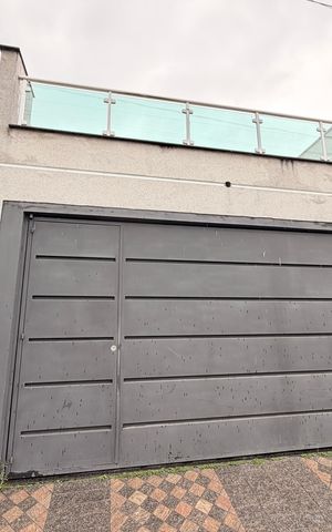 Casa à venda com 202m², 3 quartos e 3 vagasFachada