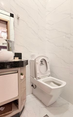 Casa à venda com 202m², 3 quartos e 3 vagasBanheiro Social