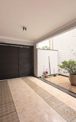Casa à venda com 202m², 3 quartos e 3 vagasGaragem