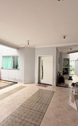 Casa à venda com 202m², 3 quartos e 3 vagasGaragem