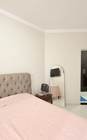 Casa à venda com 202m², 3 quartos e 3 vagasQuarto 1 - Suíte
