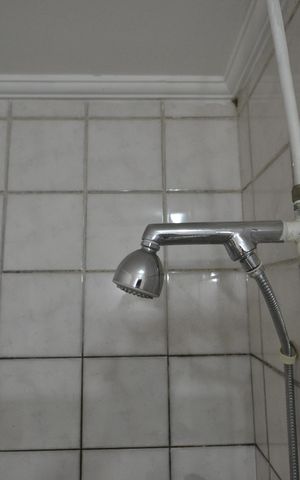 Casa à venda com 156m², 4 quartos e 2 vagasBanheiro 1