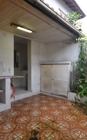 Casa à venda com 156m², 4 quartos e 2 vagasQuintal