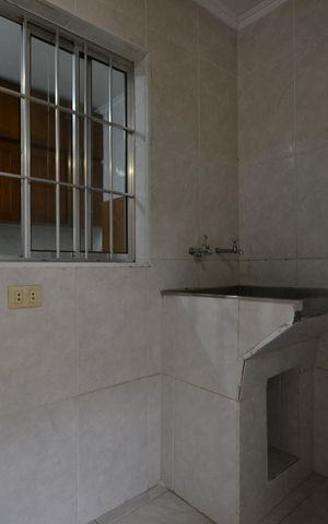 Casa à venda com 156m², 4 quartos e 2 vagasÁrea de Serviço