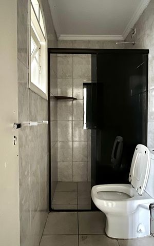 Casa para alugar com 35m², 1 quarto e sem vaga Casa para alugar com 35m², 1 quarto e sem vagaBanheiro da Suíte