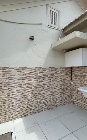 Casa para alugar com 76m², 2 quartos e sem vagaÁrea de Serviço