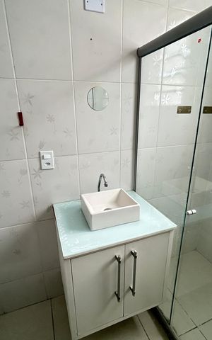 Casa para alugar com 76m², 2 quartos e sem vagaBanheiro