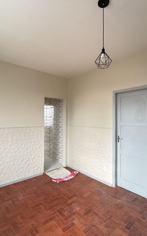 Casa para alugar com 76m², 2 quartos e sem vagaSala