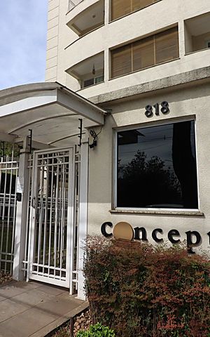 Apartamento para alugar com 59m², 2 quartos e 1 vagaFachada e portaria