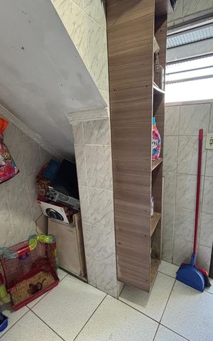 Casa à venda com 223m², 6 quartos e 3 vagas Casa à venda com 223m², 6 quartos e 3 vagasÁrea de Serviço