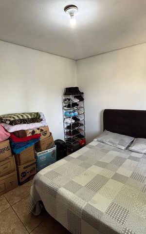 Casa à venda com 223m², 6 quartos e 3 vagas Casa à venda com 223m², 6 quartos e 3 vagasQuarto 1