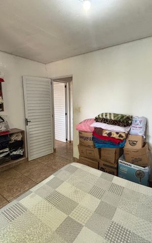 Casa à venda com 223m², 6 quartos e 3 vagas Casa à venda com 223m², 6 quartos e 3 vagasQuarto 1