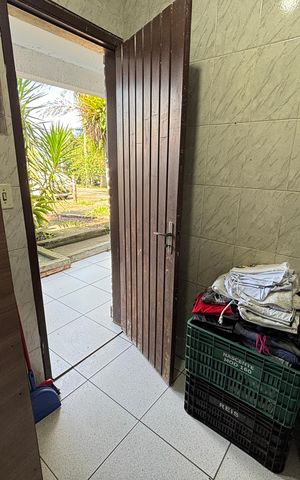 Casa à venda com 223m², 6 quartos e 3 vagas Casa à venda com 223m², 6 quartos e 3 vagasÁrea de serviço