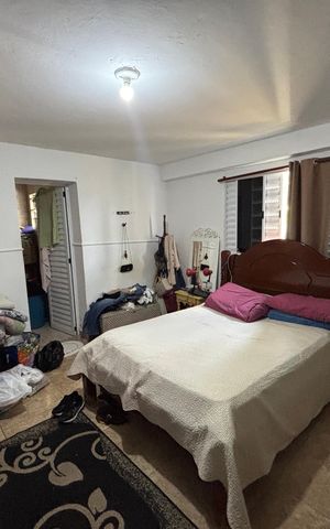 Casa à venda com 223m², 6 quartos e 3 vagas Casa à venda com 223m², 6 quartos e 3 vagasSuite