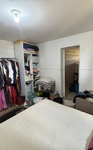 Casa à venda com 223m², 6 quartos e 3 vagas Casa à venda com 223m², 6 quartos e 3 vagasSuite