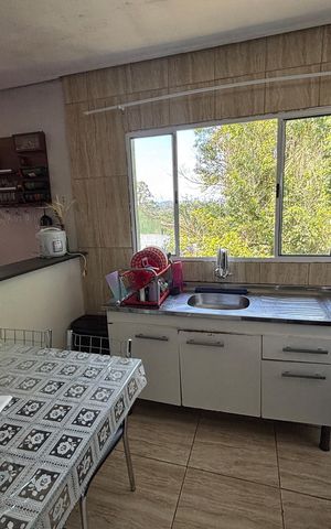 Casa à venda com 223m², 6 quartos e 3 vagas Casa à venda com 223m², 6 quartos e 3 vagasCozinha