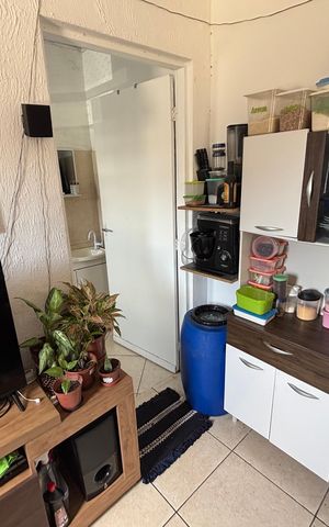 Casa à venda com 223m², 6 quartos e 3 vagas Casa à venda com 223m², 6 quartos e 3 vagasSala