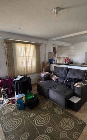 Casa à venda com 223m², 6 quartos e 3 vagas Casa à venda com 223m², 6 quartos e 3 vagasSala