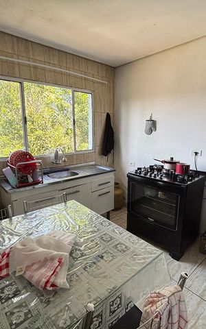 Casa à venda com 223m², 6 quartos e 3 vagas Casa à venda com 223m², 6 quartos e 3 vagasCozinha