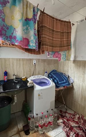 Casa à venda com 223m², 6 quartos e 3 vagas Casa à venda com 223m², 6 quartos e 3 vagasBanheiro