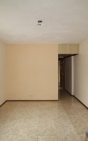 Apartamento à venda com 48m², 2 quartos e 1 vagaSala