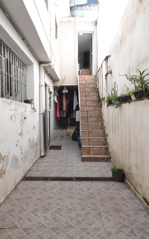 Casa à venda com 200m², 7 quartos e 1 vagaQuintal