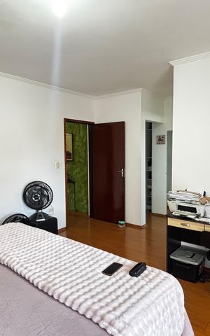 Casa para alugar com 280m², 4 quartos e 5 vagas Casa para alugar com 280m², 4 quartos e 5 vagasSuite