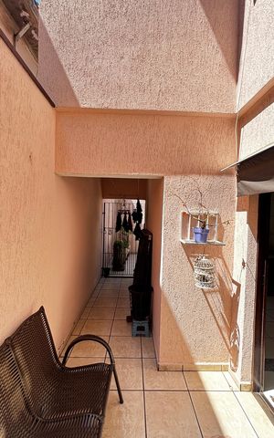 Casa para alugar com 280m², 4 quartos e 5 vagas Casa para alugar com 280m², 4 quartos e 5 vagasQuintal