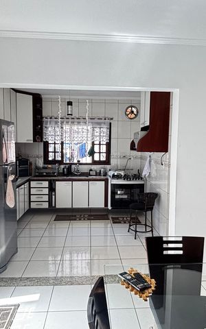 Casa para alugar com 280m², 4 quartos e 5 vagas Casa para alugar com 280m², 4 quartos e 5 vagasSala de Jantar - Cozinha