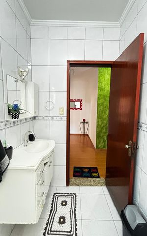 Casa para alugar com 280m², 4 quartos e 5 vagas Casa para alugar com 280m², 4 quartos e 5 vagasBanheiro