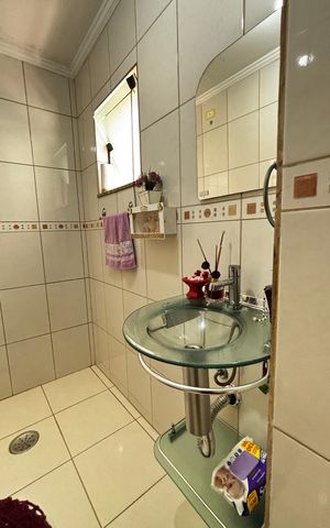 Casa para alugar com 280m², 4 quartos e 5 vagas Casa para alugar com 280m², 4 quartos e 5 vagasLavabo