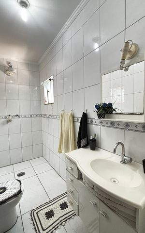 Casa para alugar com 280m², 4 quartos e 5 vagas Casa para alugar com 280m², 4 quartos e 5 vagasBanheiro