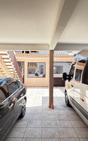Casa para alugar com 280m², 4 quartos e 5 vagas Casa para alugar com 280m², 4 quartos e 5 vagasGaragem