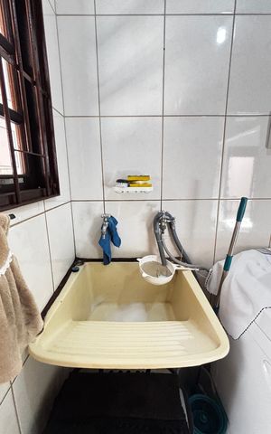 Casa para alugar com 280m², 4 quartos e 5 vagas Casa para alugar com 280m², 4 quartos e 5 vagasÁrea de Serviço
