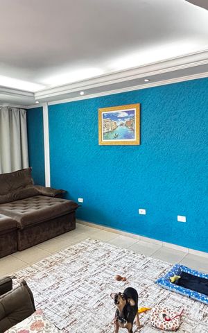 Casa para alugar com 280m², 4 quartos e 5 vagas Casa para alugar com 280m², 4 quartos e 5 vagasSala