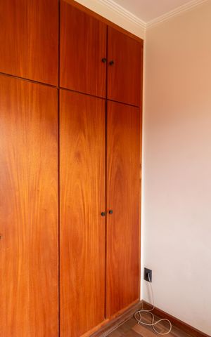Casa à venda com 270m², 5 quartos e 4 vagas Casa à venda com 270m², 5 quartos e 4 vagasQuarto 02