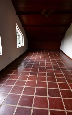 Casa para alugar com 360m², 6 quartos e 3 vagasSotão