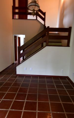 Casa para alugar com 360m², 6 quartos e 3 vagasSala