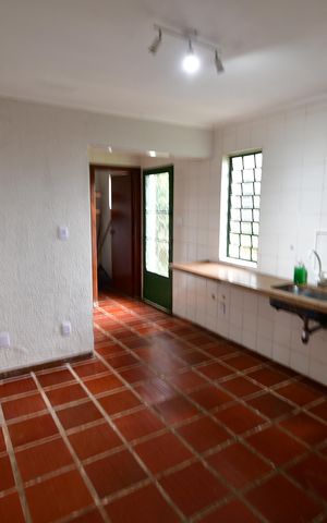 Casa para alugar com 360m², 6 quartos e 3 vagasCozinha