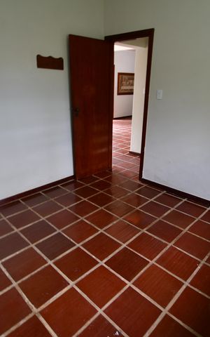 Casa para alugar com 360m², 6 quartos e 3 vagasEscritório