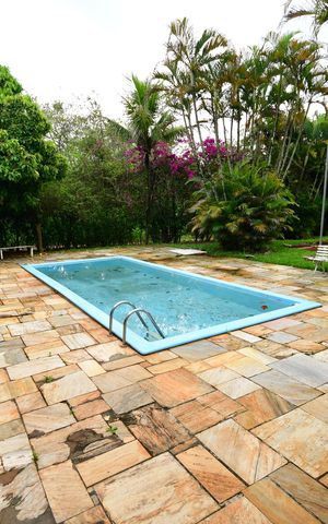 Casa para alugar com 360m², 6 quartos e 3 vagasÁrea comum - Piscina