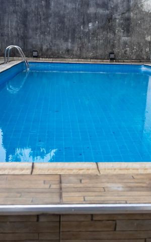 Casa para alugar com 321m², 2 quartos e 6 vagas Casa para alugar com 321m², 2 quartos e 6 vagasPiscina