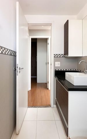 Apartamento à venda com 56m², 2 quartos e 1 vaga Apartamento à venda com 56m², 2 quartos e 1 vagaBanheiro Social