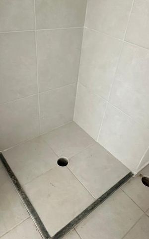 Apartamento à venda com 31m², 2 quartos e sem vaga Apartamento à venda com 31m², 2 quartos e sem vagaBanheiro