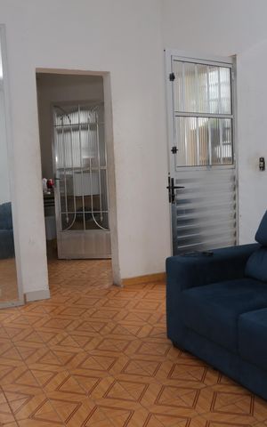 Casa à venda com 130m², 1 quarto e sem vaga Casa à venda com 130m², 1 quarto e sem vagaSala
