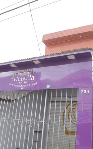 Casa à venda com 130m², 1 quarto e sem vaga Casa à venda com 130m², 1 quarto e sem vagaFachada