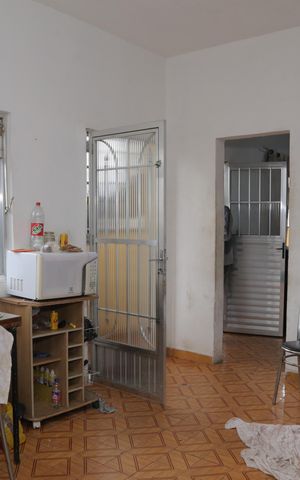Casa à venda com 130m², 1 quarto e sem vaga Casa à venda com 130m², 1 quarto e sem vagaCozinha