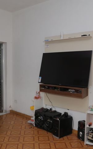 Casa à venda com 130m², 1 quarto e sem vaga Casa à venda com 130m², 1 quarto e sem vagaSala