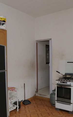 Casa à venda com 130m², 1 quarto e sem vaga Casa à venda com 130m², 1 quarto e sem vagaCozinha