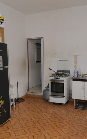 Casa à venda com 130m², 1 quarto e sem vaga Casa à venda com 130m², 1 quarto e sem vagaCozinha